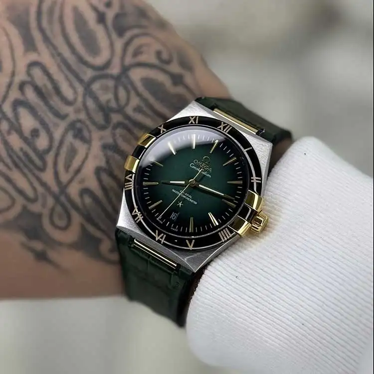 ساعت مچی امگا constellation صفحه سبز