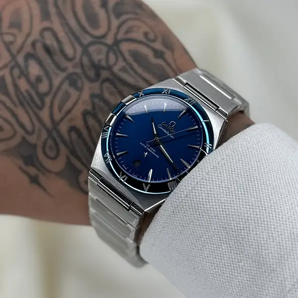 ساعت مچی امگا کانسلیشن منهتن