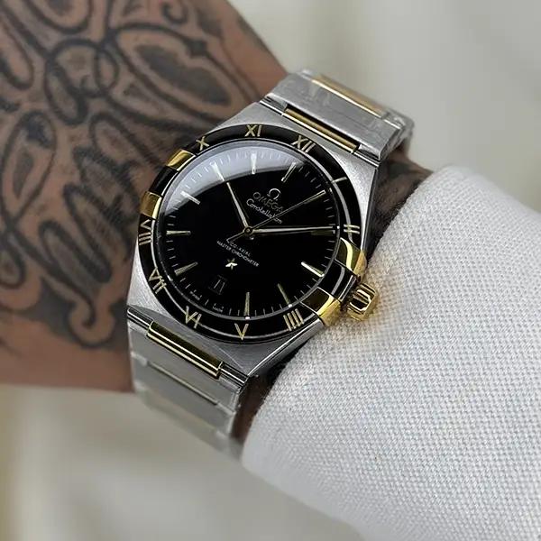 ساعت مچی امگا کانسلیشن منهتن