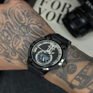 ساعت توبلار Tubular