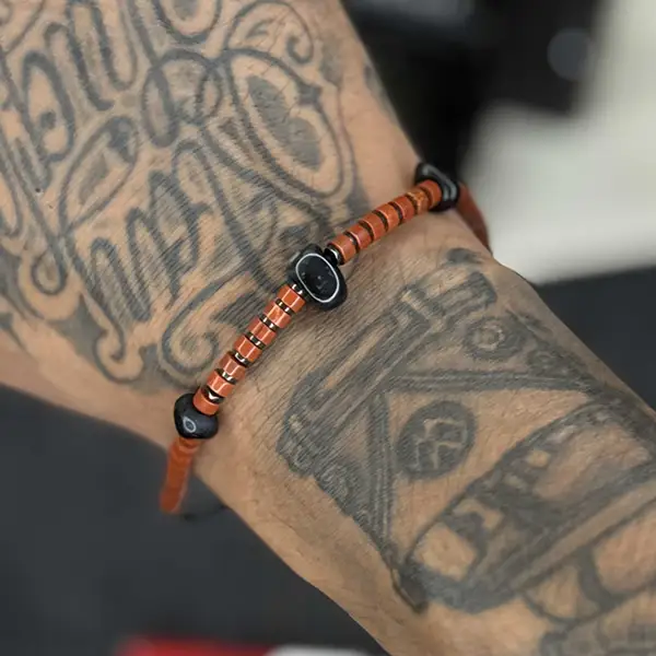 دستبند سنگی